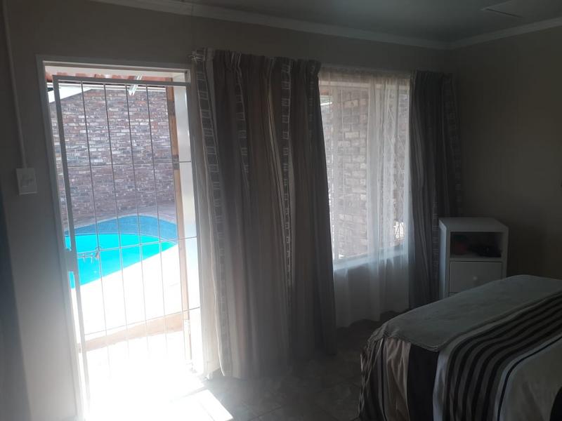 To Let 1 Bedroom Property for Rent in Potchefstroom North West
